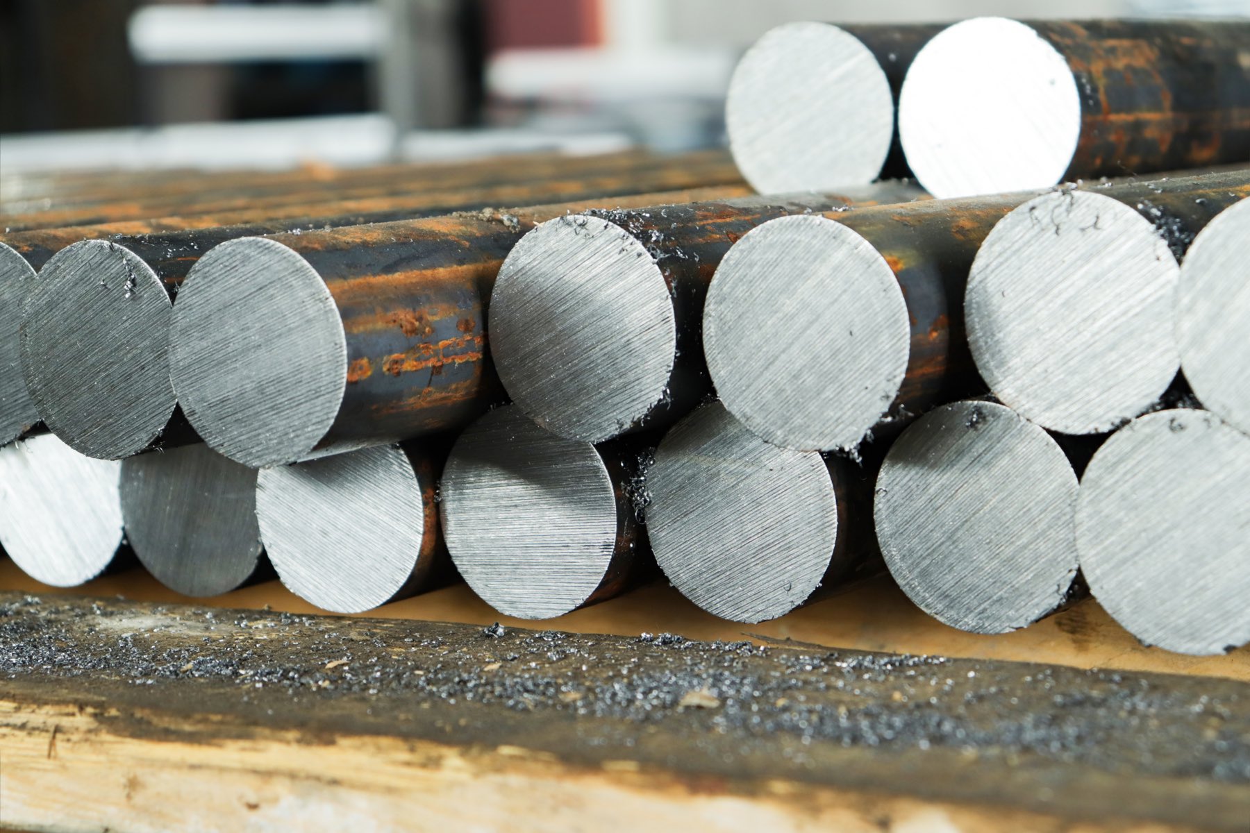 Large-diameter steel round bar stock
